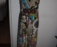 Soon embroidered V-neck maxi sleeveless dress size UK12/14 EU40/42 Postage included