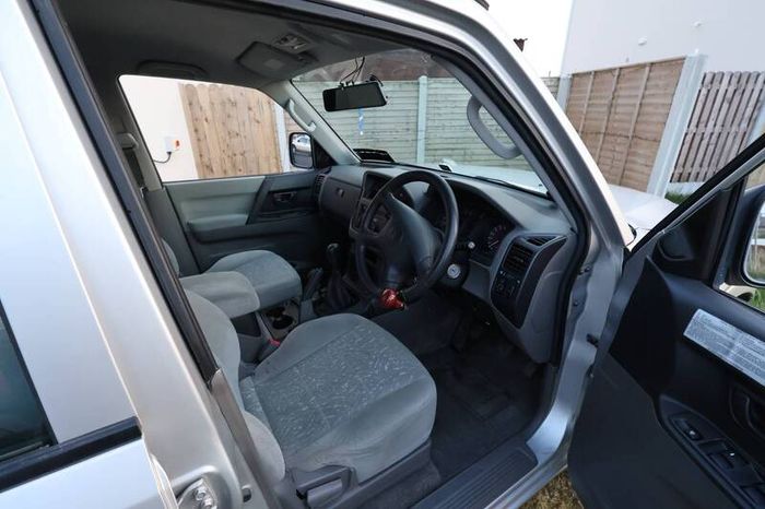 2000 Mitsubishi Pajero 3.5 V6 petrol
