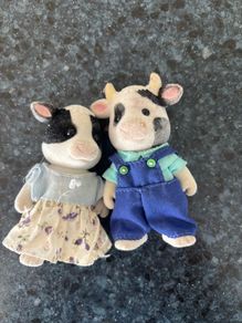 Sylvanian cow family - 2 figures