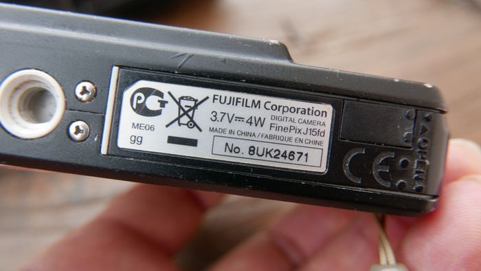 Fujifilm Digital Camera FinePix J15fd 8.2MP-works well