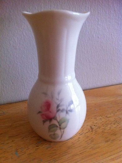 Donegal Parian China Vase
