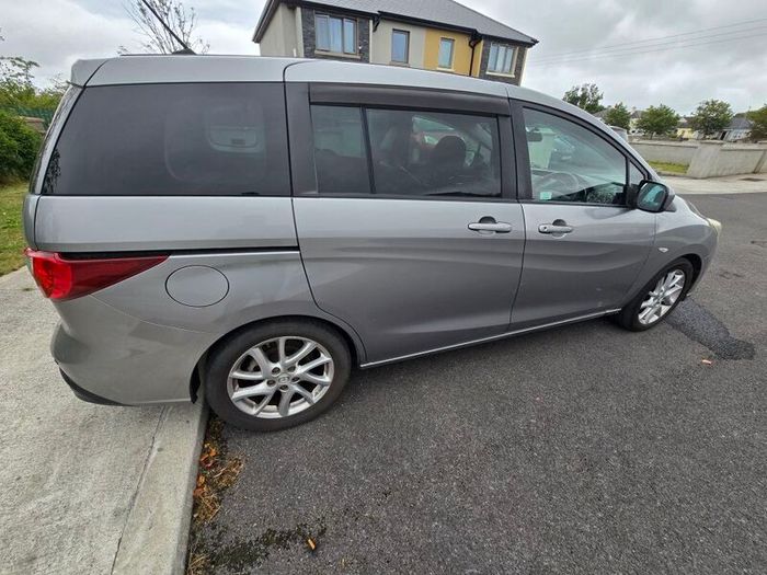 2015 Mazda Premacy