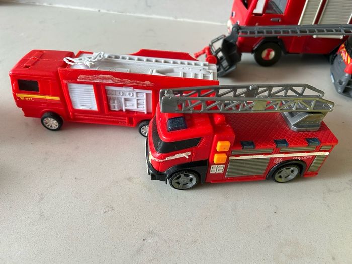 fireman sam fire engine and fire helmet bundle
