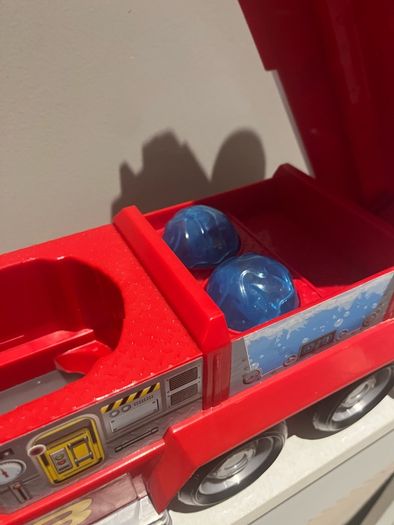 paw patrol rescue fire truck