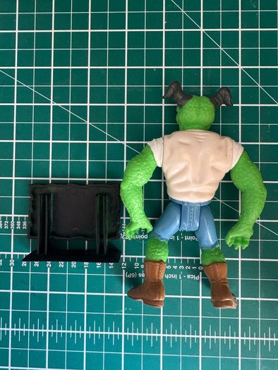 Hasbro Goosebumps Monster in a Bag figure