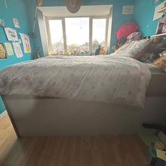 Double Bed