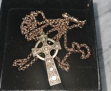 9ct gold belcher chain celtic cross PRICE DROPPED PLEASE READ