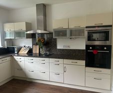 Full Kitchen with Granite Work Top