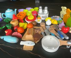 Toy food