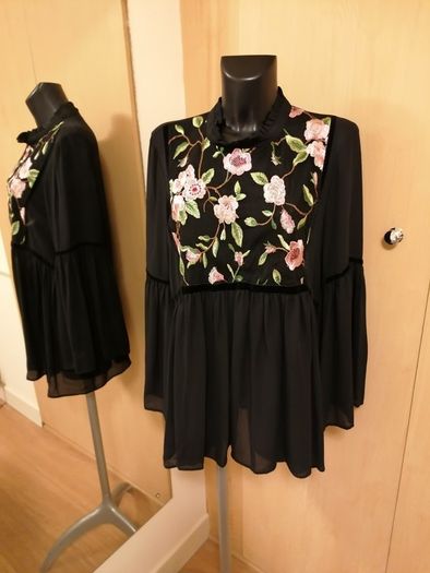 Women's Blouse NWOT SIZE 16