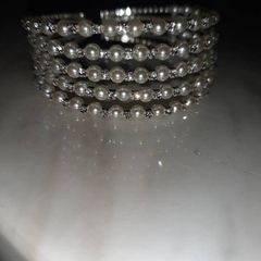 Pearl and Crystal Bracelet