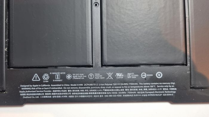 Used Genuine Original Macbook Air batteries 2010-2017