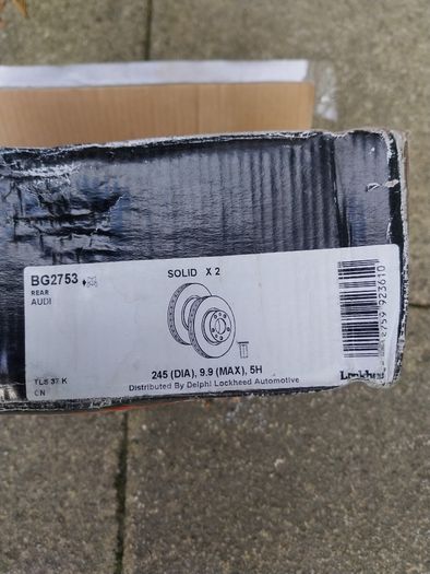 BRAND NEW 2007 Audi A3 / TT rear brake discs and pads