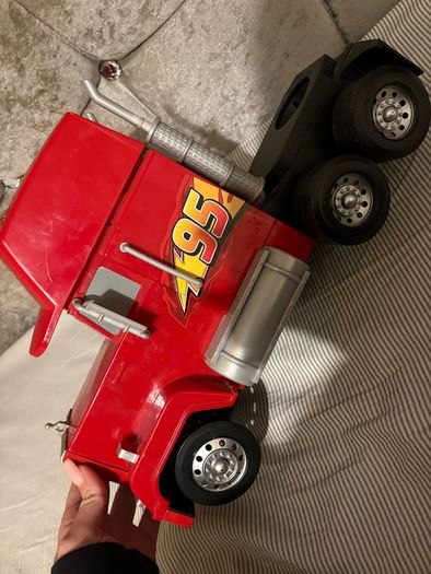 Disney cars Mack