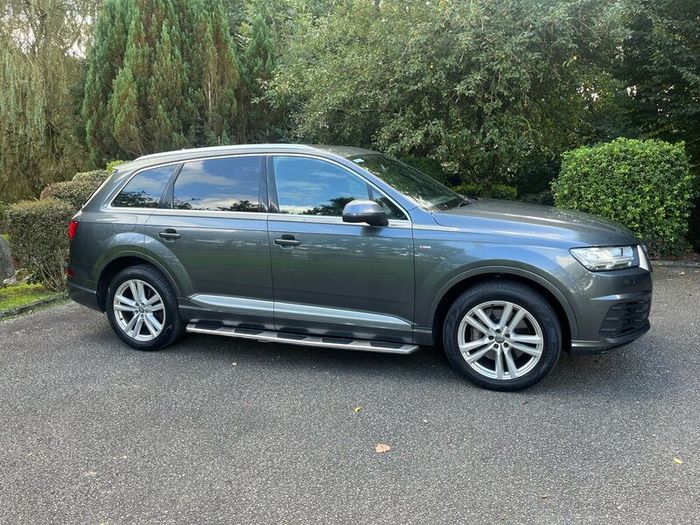 Audi Q7 3.0tdi 272 Q TIP S Line 4D 7 seater