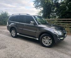 Mitsuibhi pajero