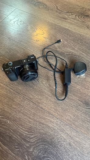 Sony Alpha A6000 16-50mm Black