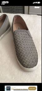 shoes Steve Madden size 40 grey weave
