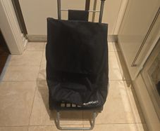 Shopping trolley from amazon basics