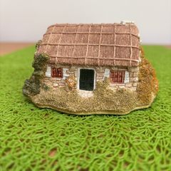 Lilliput Cottage
