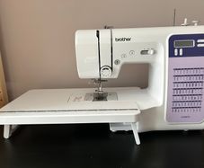 Brother FS70 Sewing Machine Excellent Condition