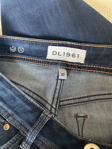 DL1961 Coco Straight Leg Designer Jeans - Size 27 (27" Inseam)