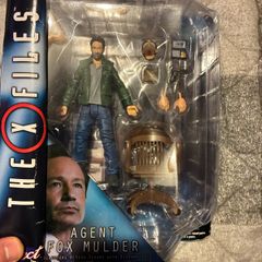 Fox Mulder Figurine. The X-Files