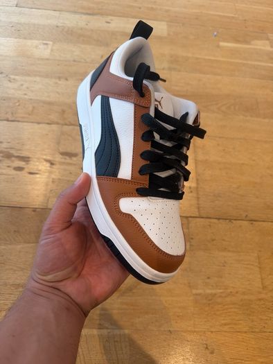 Puma Sneakers