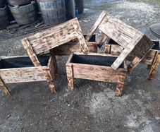 Raised garden boxes