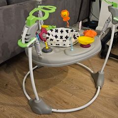 jumperoo