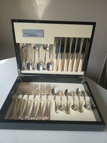Newbridge 24 piece cutlery set