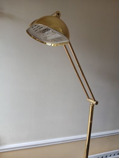 Tall Lamp adjustible intensity/height