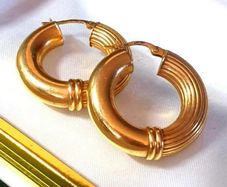 Vintage 9ct Gold Hallmarked Chunky Earrings