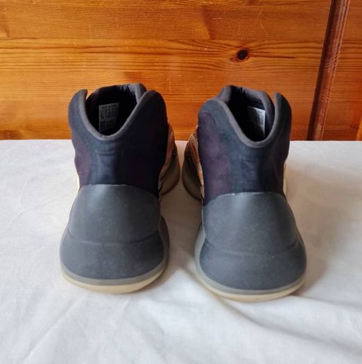 2021 adidas yeezy qntm Size 4 eu 36 2/3 flash orange in excellent condition