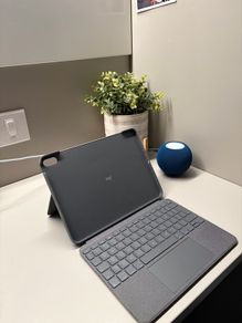 Logitech combo touch iPad 4th and 5th gen