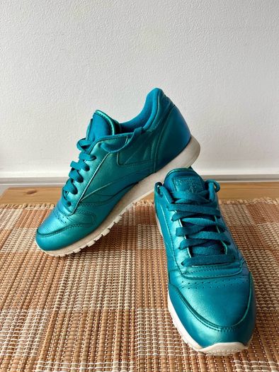 Metallic teal leather rebook trainers, uk5