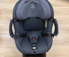 Maxi Cosi Mica 360 car seat and isofix birth-4years