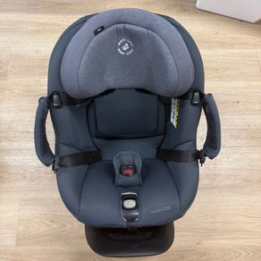 Maxi Cosi Mica 360 baby child car seat and isofix birth-4years