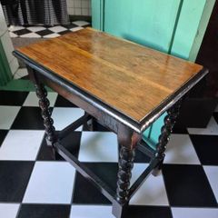 Small Vintage 1920s oak table