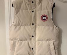 Men's cream canada goose size medium