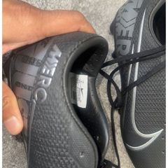 Football shoes