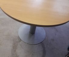 Canteen round table