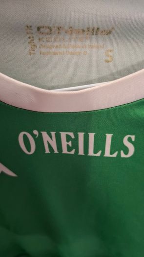 (Tight Fit) Saint Mary's Burren GAA O'Neills Gaelic Football Jersey (Adult Small) FREE POST