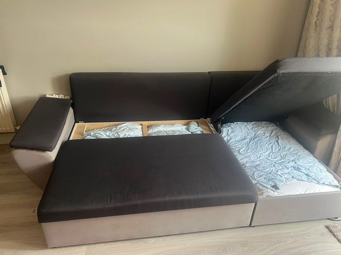 Corner sofa bed