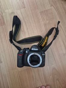 Nikon D3000 slr camera