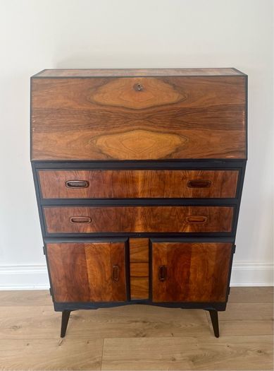 SALE! Funky Cocktail Bar/Bureau Stunning Grain