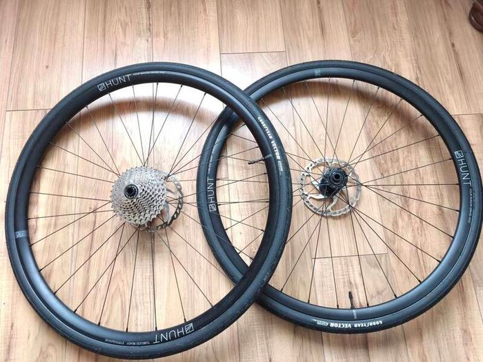 HUNT 4 Seson Gravel Disc wheelset
