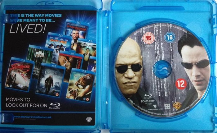 The Matrix Trilogy Boxset (Keanu Reeves, Laurence Fishbourne & Carrie-Anne Moss, Hugo Weaving) [Blu-ray Movie]
