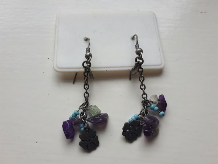 Necklace and earrings set