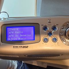 Roberts Stream Stereo WM-202 Silver colour DAB/ FM/ Wi-Fi/ Internet Radio. Great Condition